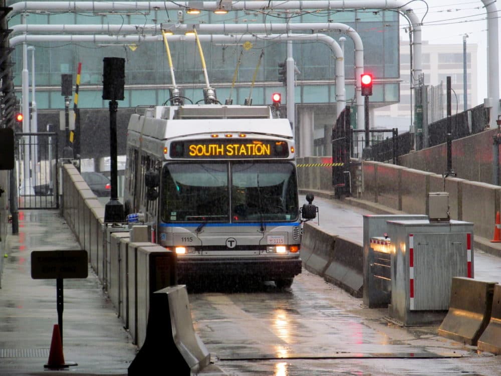 Transit Expert Calls The Mbtas M Plan For New Silver Line Buses