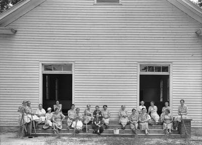 Photo that inspired Professor Anne Whiston Spirn to read more about Lange.  Lange’s original caption: “Women of the congregation on the church steps with brooms and buckets. They have assembled to be photographed.” 