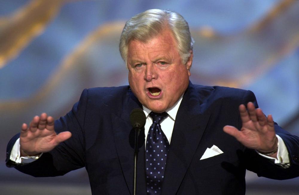 Sen. Edward M. Kennedy, speaks at the Democratic National Convention in the Staples Center in Los Angeles in August 2000. (AP)