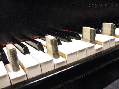 1005_weighted-piano-keys