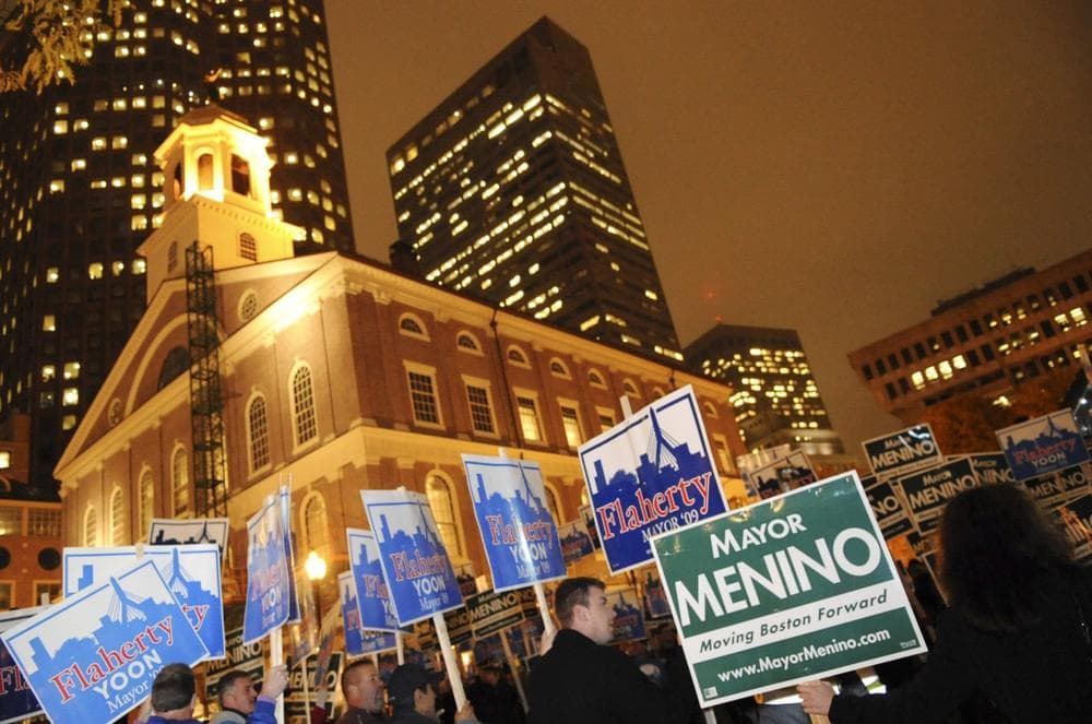 The crowd outside Faneuil Hall before the debate. (AP)