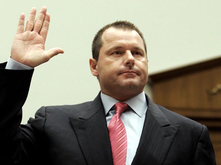 Roger Clemens is sworn in prior to his February 2008 testimony at a House Oversight and Government Reform committee hearing on baseball drug use. (AP)