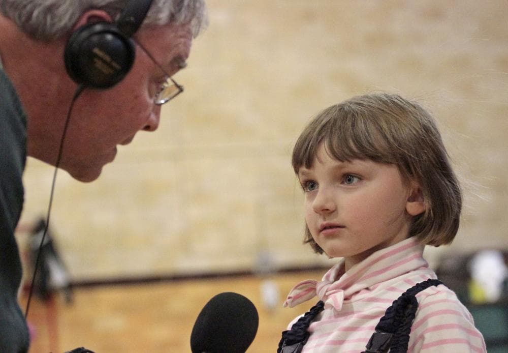 Bill Littlefield interviews Annelise Aminoff. (Photo by Jesse Costa.)