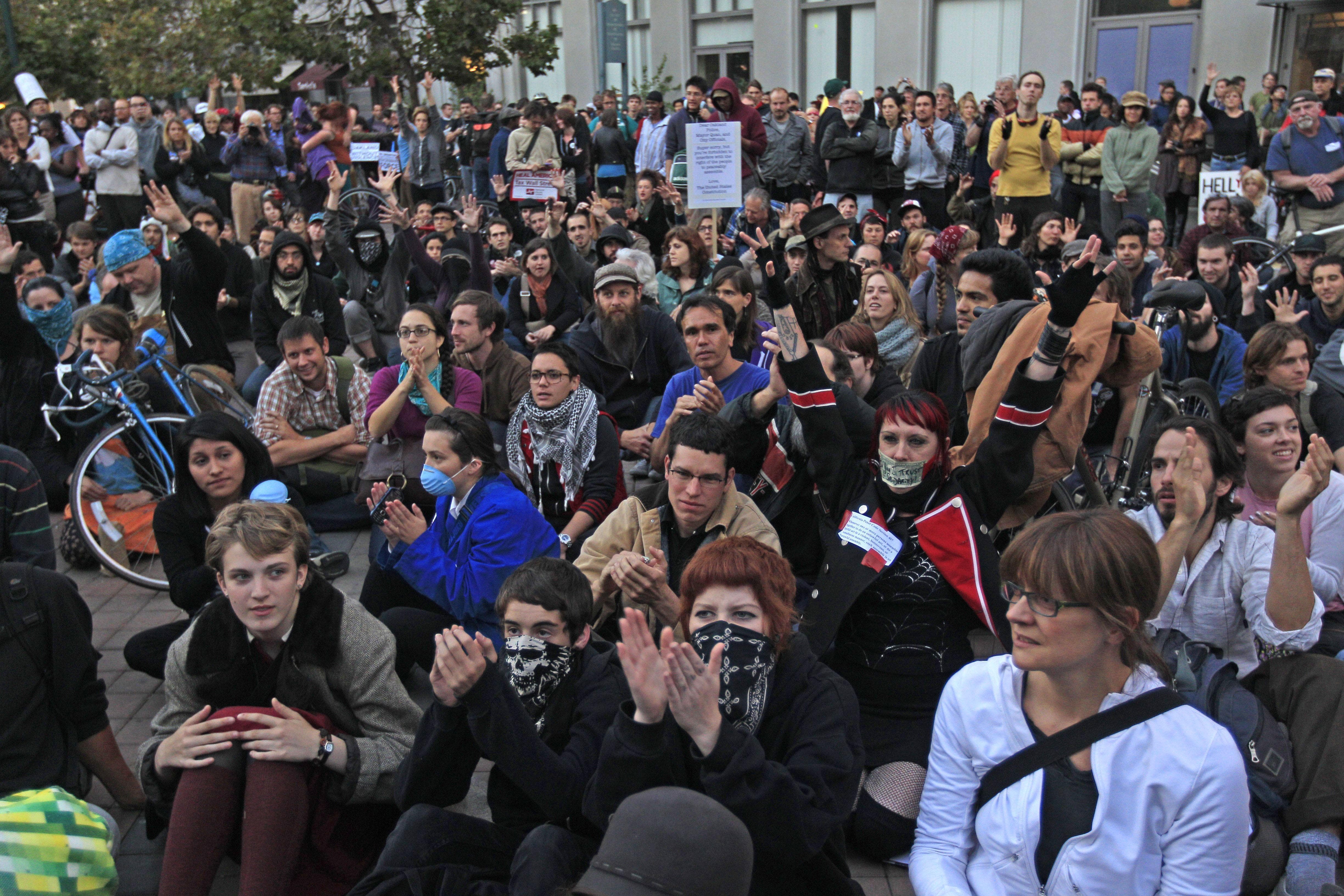 Police Promise 'Light Presence' After Clash With Occupy Oakland Protesters