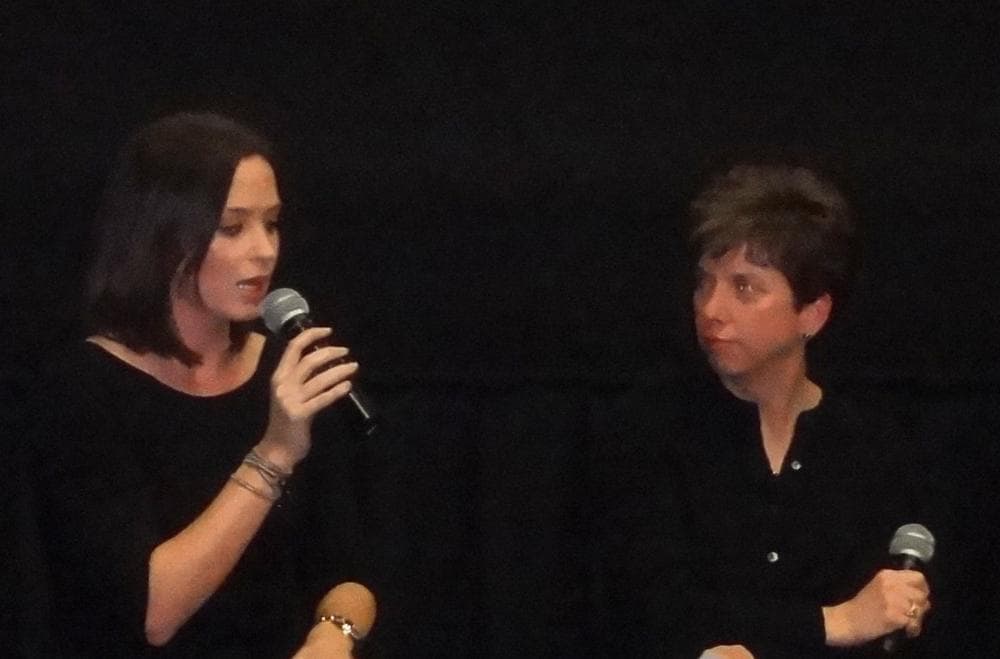 Actress Emily Blunt speaks with Janice Page, film editor of the Boston Globe, at a Boston screening of "Salmon Fishing in the Yemen." (Courtesy Erika Hale)