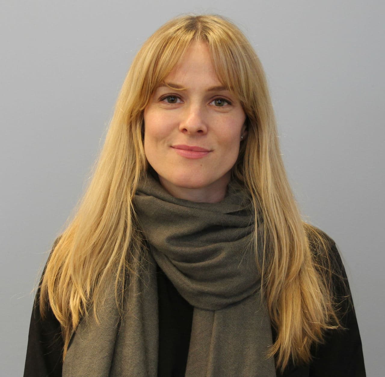 Headshot of Frannie Carr Toth