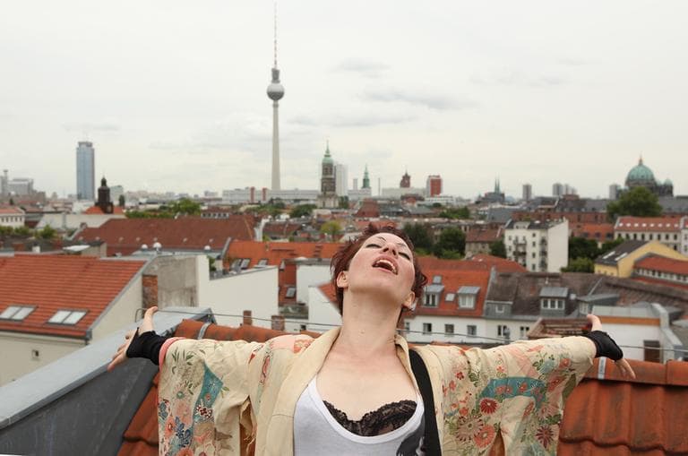 Amanda Palmer (AP)