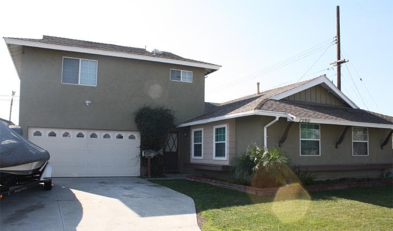 The Brainiacs house before painting (Courtesy Brainiacs)