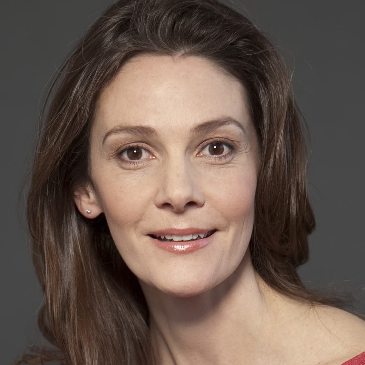 Headshot of Leah Hager Cohen