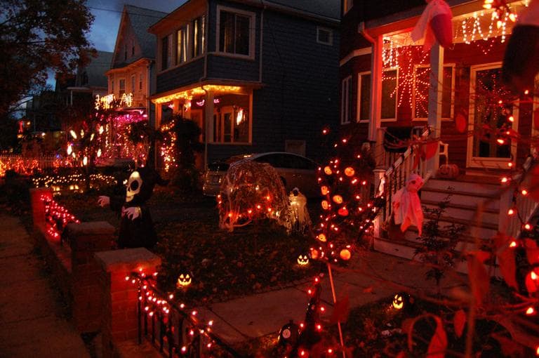 Looking down Bainbridge Street from numbers 58 and 60. (Greg Cook)