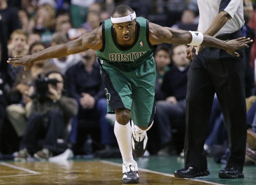 Celtics guard Jason Terry celebrates a 3-point shot against the Thunder during the second half of last night's home game.