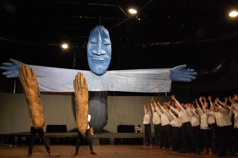 Lessons in the uses of hands and feet from Bread and Puppet's "The Possibilitarians." (Greg Cook)