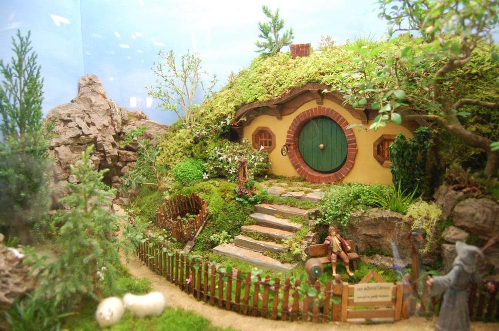 Mary Chmielecki and Kim Sestak of the Garden Club of Mansfield produced this live miniature garden titled "Gandalf Stirs Seeds of Change in Bilbo's Unexpected Journey." (Greg Cook)