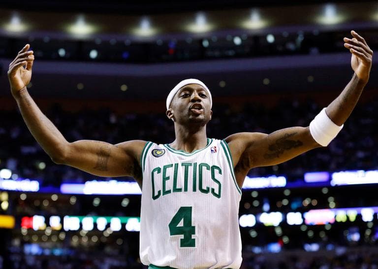 Jason Terry revs up the Garden crowd in Boston during Game 4. (Elise Amendola/AP)