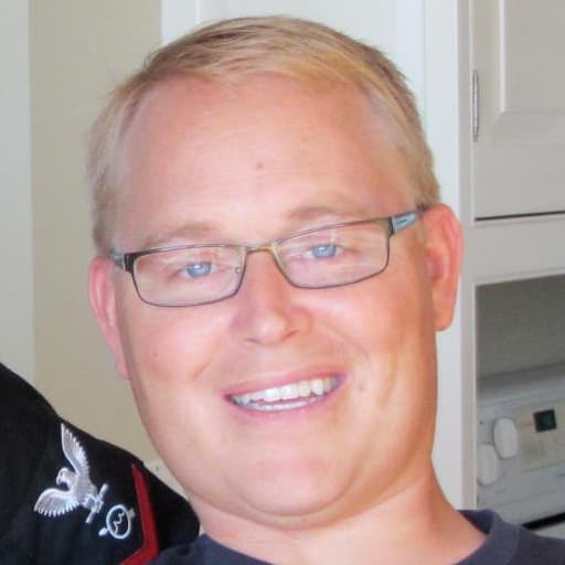 Headshot of Travis Roy