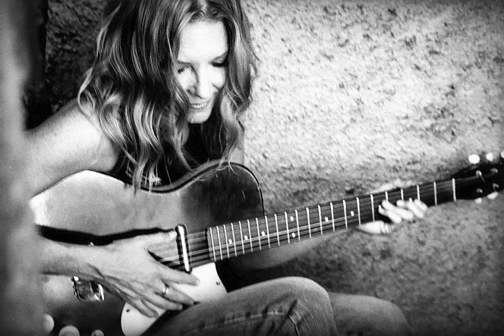 Singer and songwriter Bonnie Hayes.
