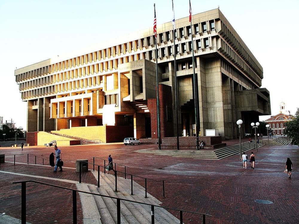 City Hall Plaza (Francisco Anzola/Flickr)