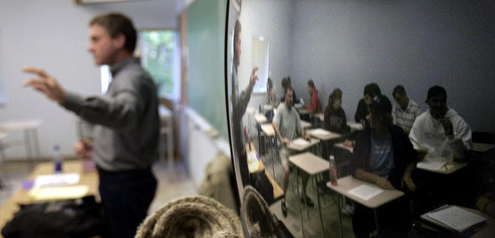 Part-time professor Charles Varani teaches at Western Oregon University in this 2005 file photo. (AP/Don Ryan)