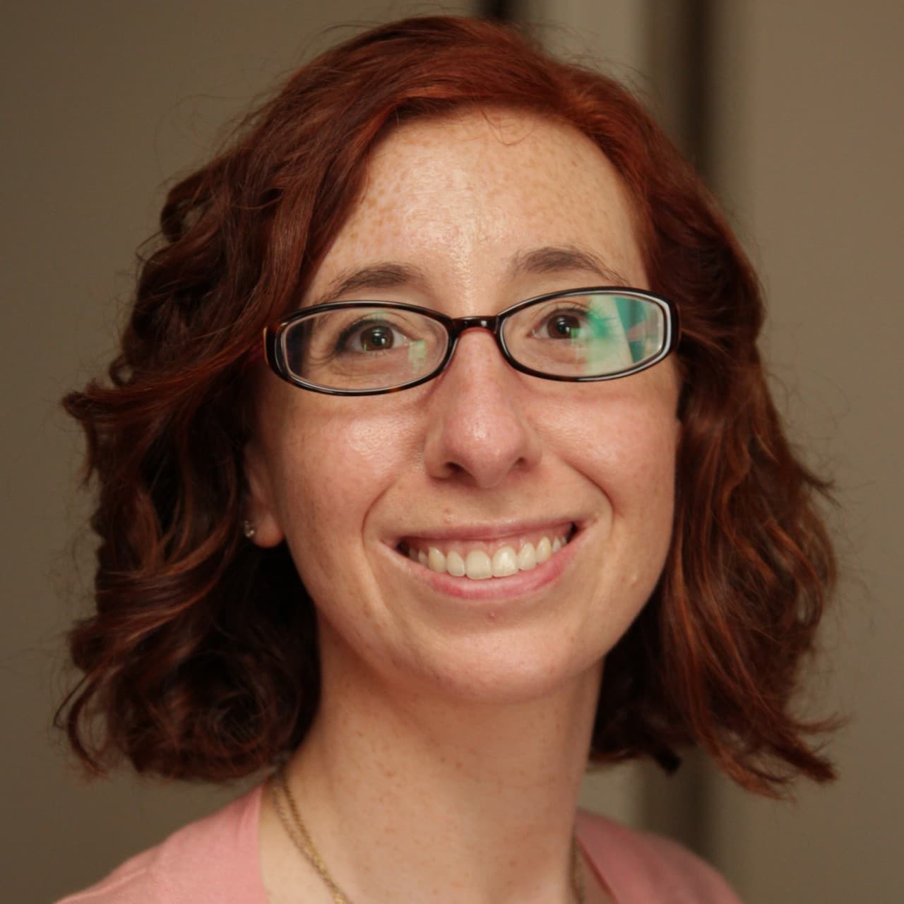 Headshot of Hinda Mandell