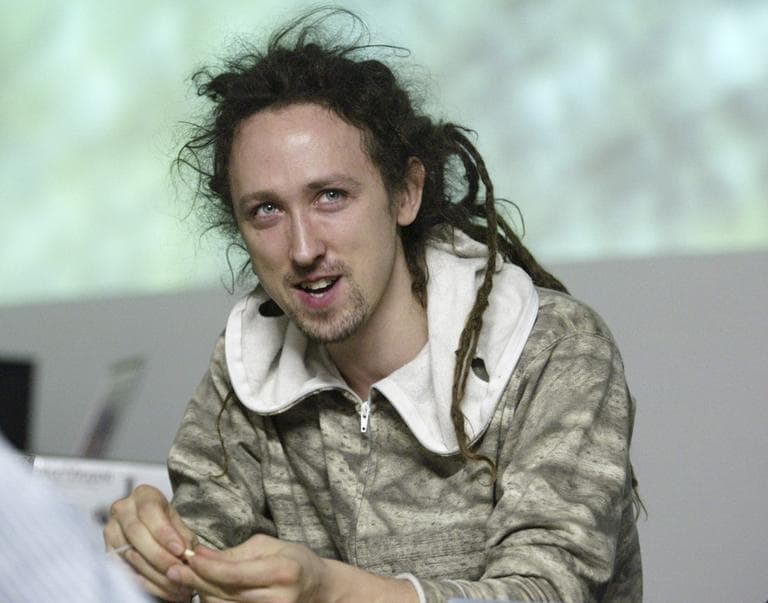 Peter Berdovsky in his Charlestown studio in 2008. (Bizuayehu Tesfaye/AP)