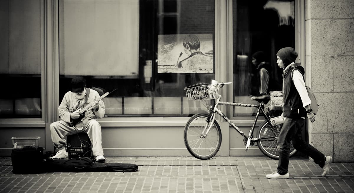 Julie Wittes Schlack: Old friends know us long and well, marking our changes over the course of years and lifetimes. But the people we know only by sight, often only in a specific location, lend shape and meaning to each day. (Jeremy Brooks/flickr)