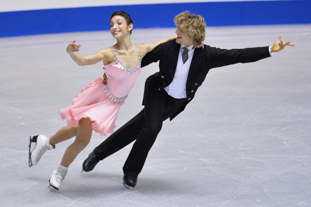 Meryl Davis and Charlie White competes in the Ice Dance short program during day two of ISU Grand Prix of Figure Skating 2013/2014 NHK Trophy at Yoyogi National Gymnasium on November 9, 2013 in Tokyo, Japan. (Koki Nagahama/Getty Images)