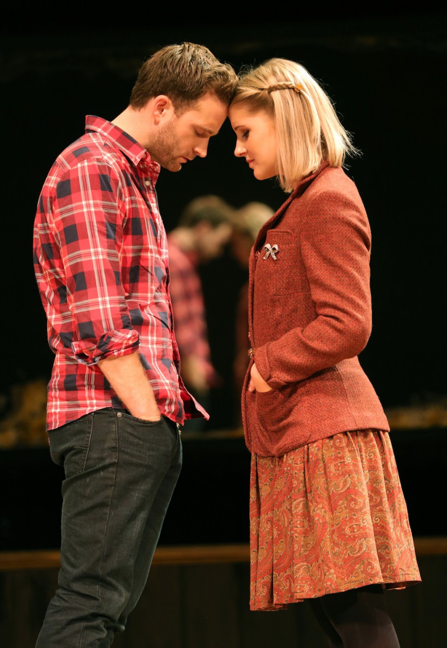 Stuart Ward and Dani de Waal in "Once" at the Opera House. (Joan Marcus)