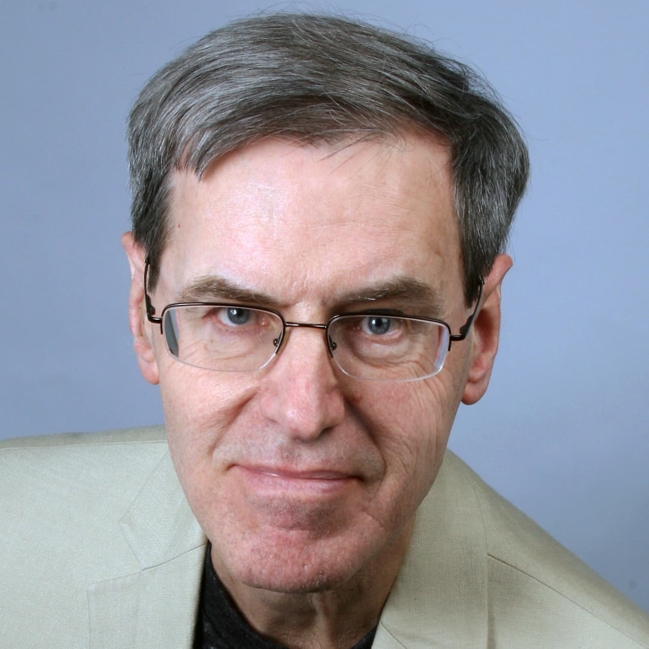 Headshot of Charles Knight