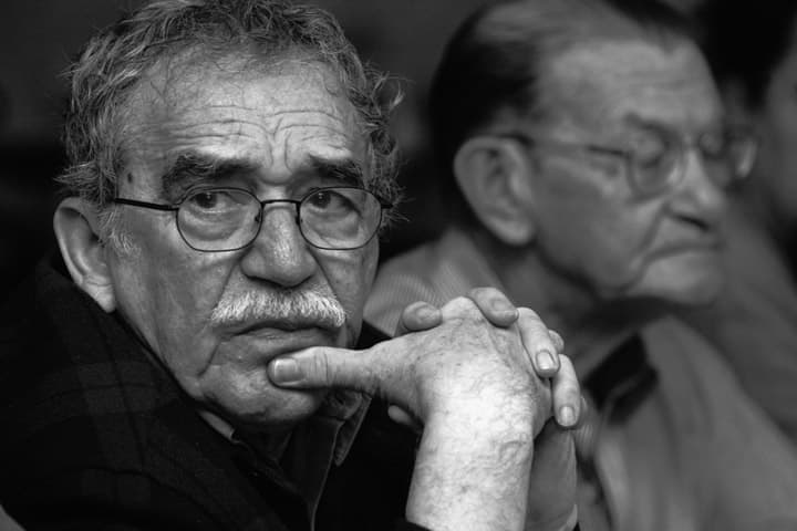 In this 2003 photo released by the Fundación Nuevo Periodismo Iberoamericano (FNPI), Colombian Nobel laureate Gabriel Garcia Marquez, left, is seen in Monterrey, Mexico. Behind is Colombian journalist Jose Salgar. Garcia Marquez died on Thursday, April 17, 2014 at his home in Mexico City. (AP)