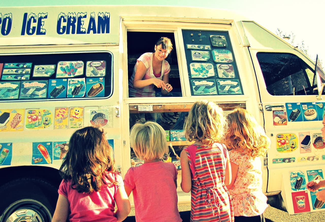 Ice cream truck (Karah Levely-Rinaldi/Flickr)