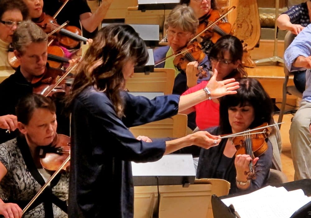 Conductor Sarah Hicks at a Boston Symphony Orchestra rehearsal (Andrea Shea/WBUR)