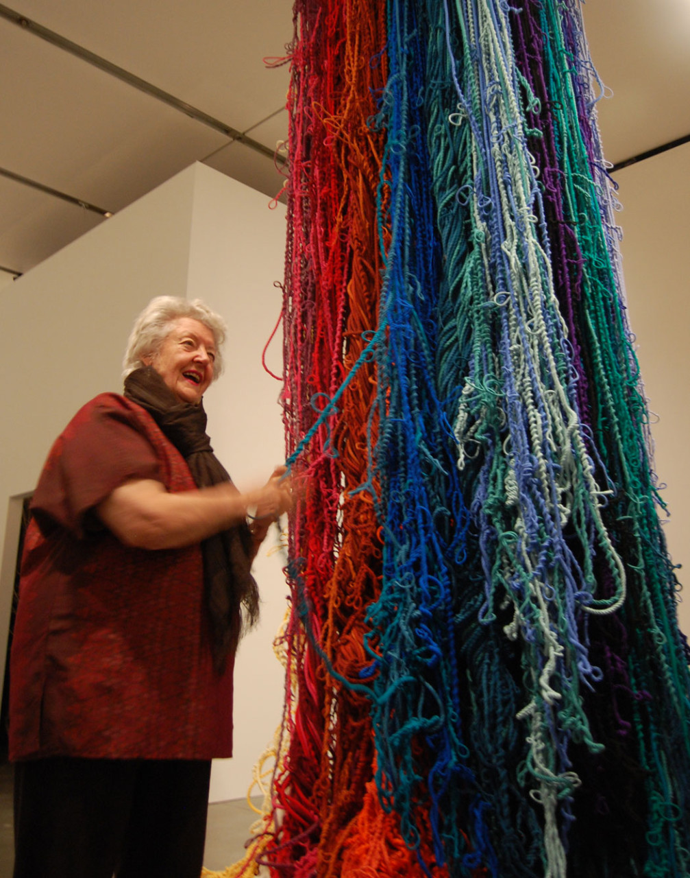 Sheila Hicks with her 2014 "Pillar of Inquiry/Supple Column." (Greg Cook)