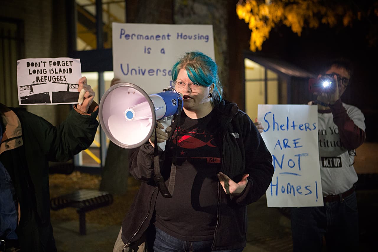 Cherie King speaks in support of the homeless. (Jesse Costa/WBUR)
