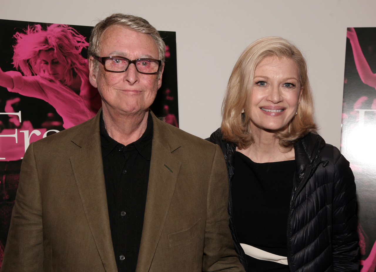 Director Mike Nichols, left, and his wife, journalist Diane Sawyer, right, attend the premiere of "Frances Ha" in 2013. (Andy Kropa/Invision/AP)