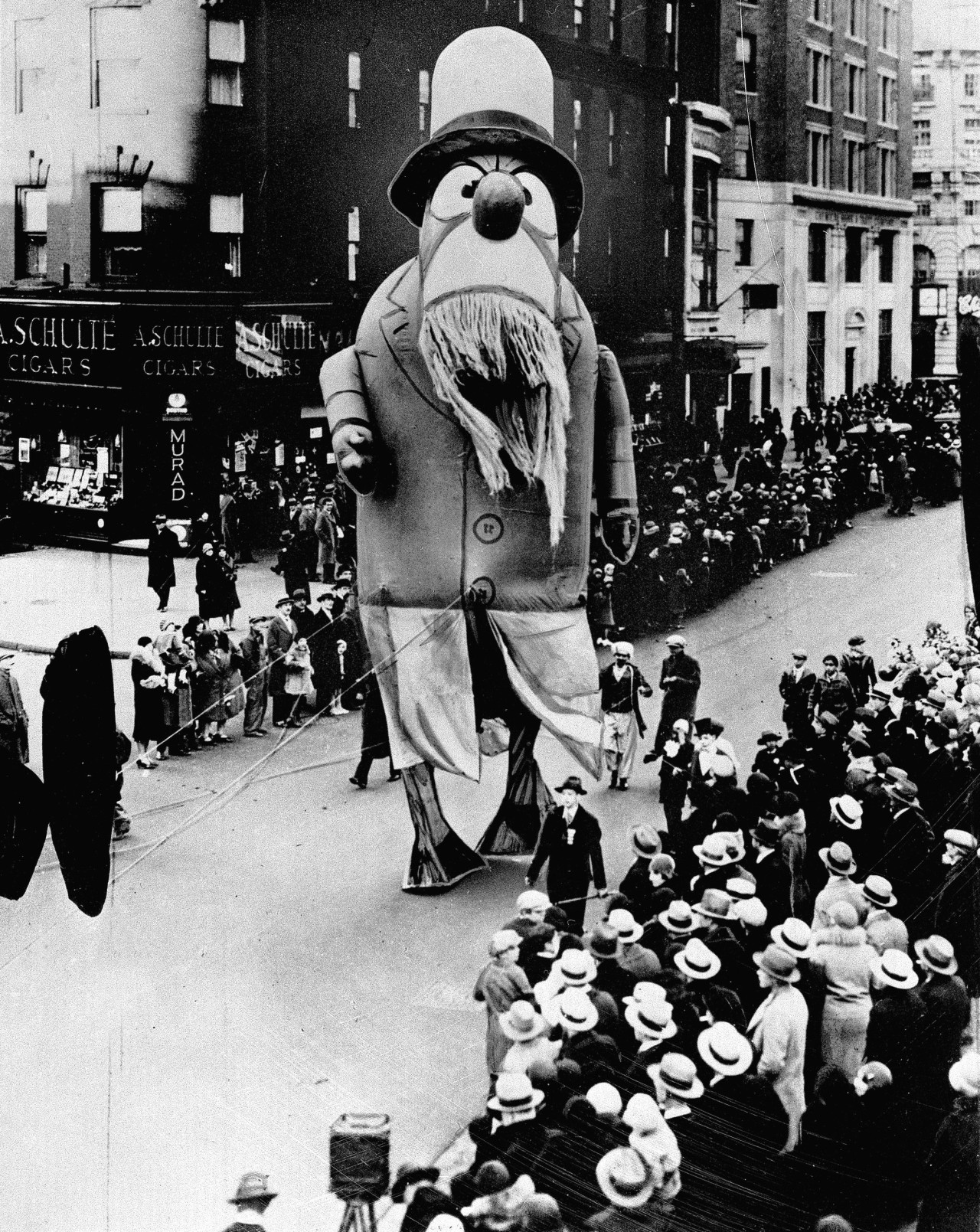 A Captain Nemo float makes its way down the street during the 1929 Macy's Thanksgiving Day Parade in New York City. (AP)