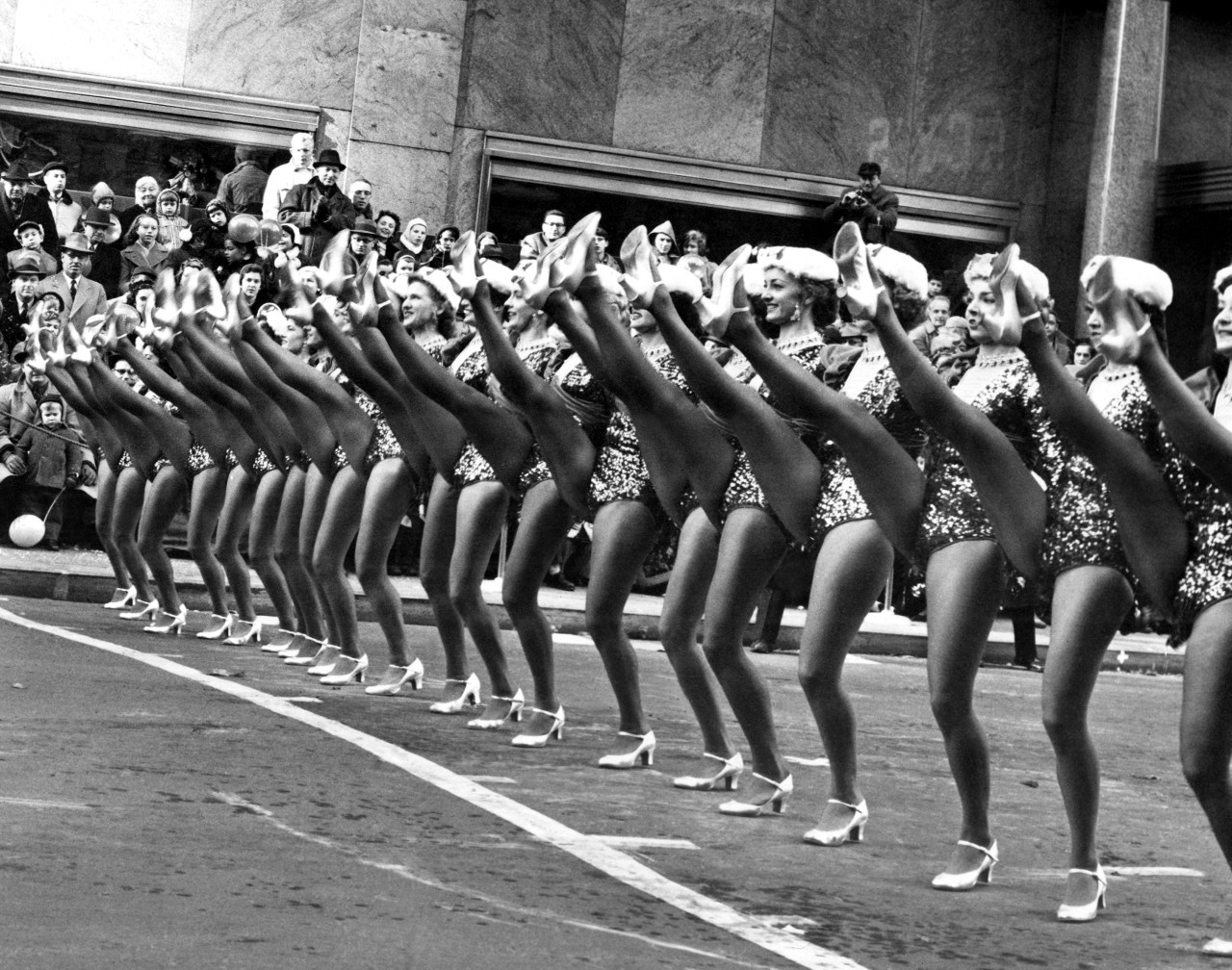 The Radio City Music Hall's Rockettes perform in the 1958 parade. (AP Photo/John Lindsay)