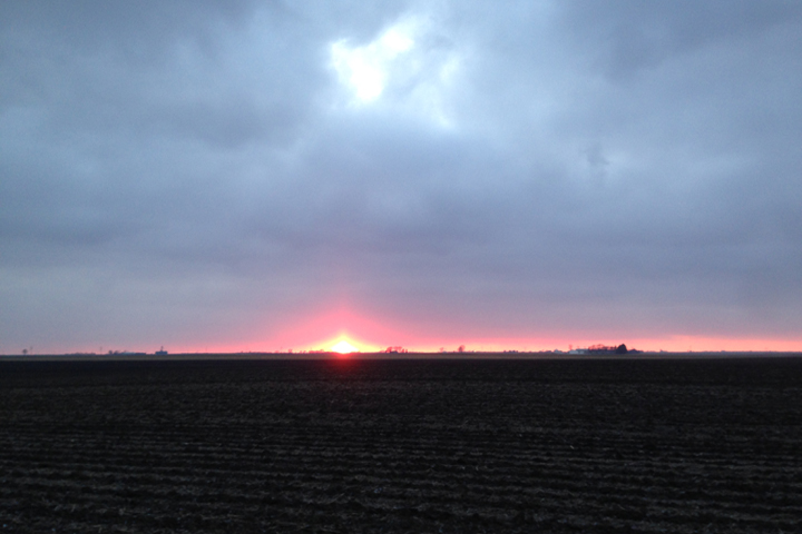 Thanksgiving Day sunset from my sister's place, east of Bloomington, Illinois.  Does that not look like prayer and response?  (Tom Ashbrook)