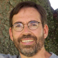 Headshot of Peter Guthrie