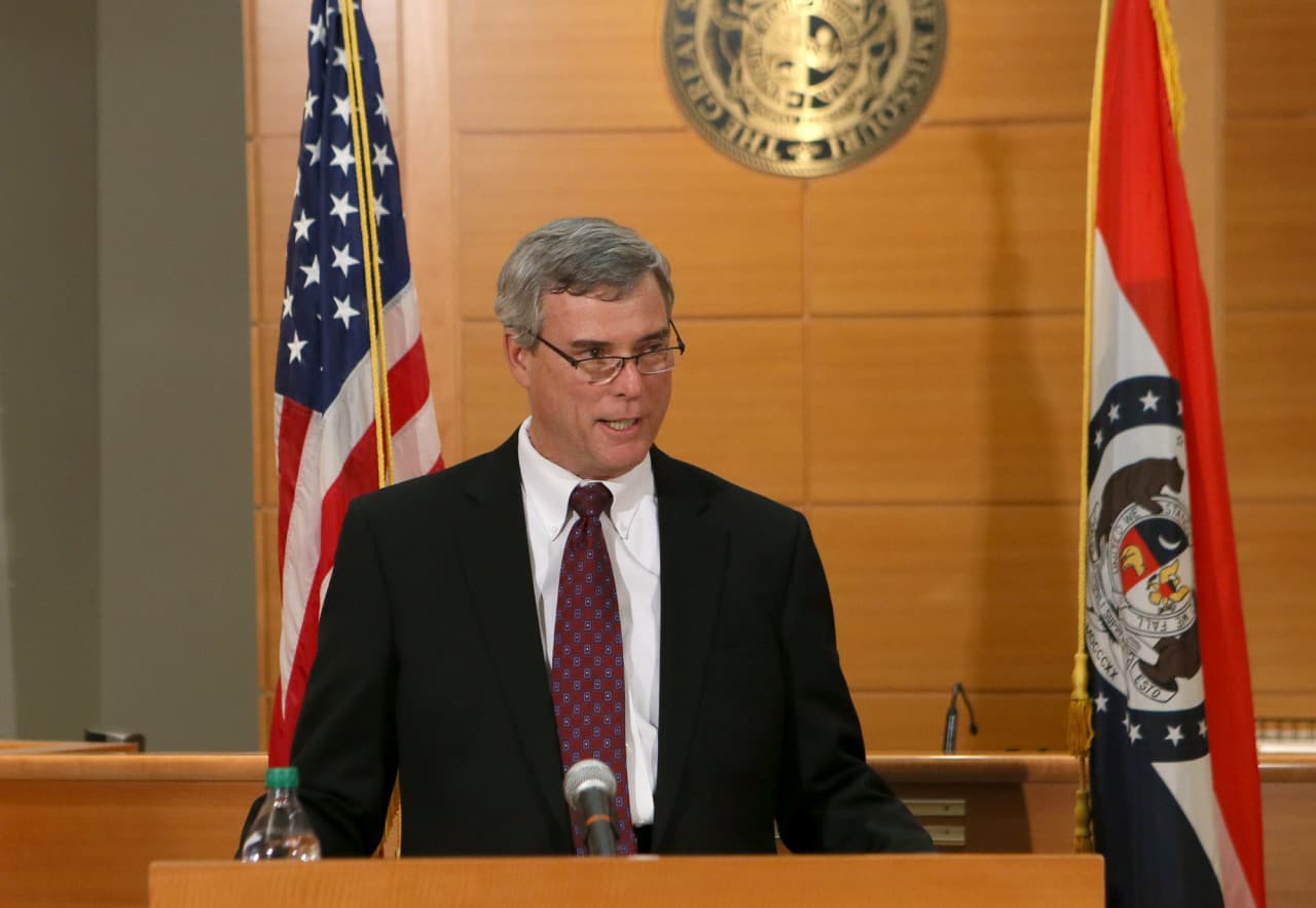 Grand Juror In Ferguson Case Sues To Challenge Gag Order