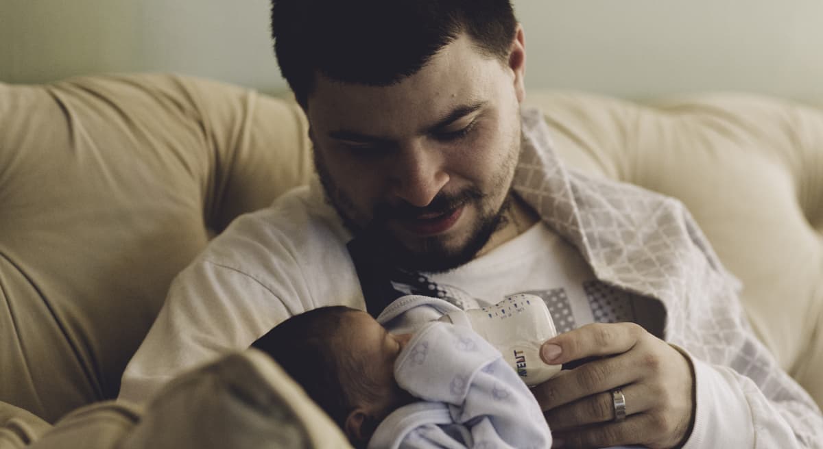 Will Generation Y be the first to make paternity leave a sound investment for families and businesses, alike? (instantvantage/flickr)