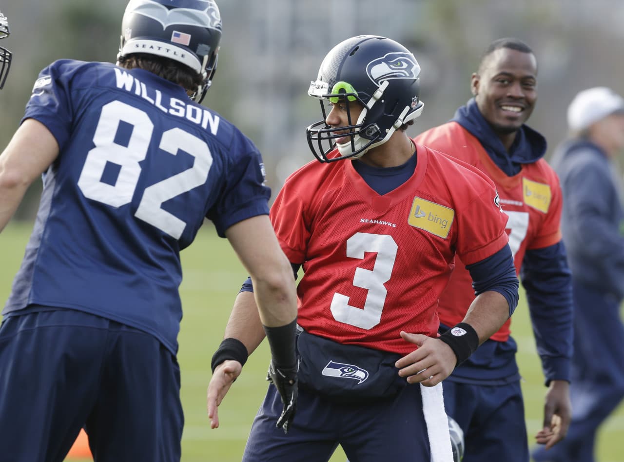 Tight end Luke Wilson (left) with QB Russell Wilson. (Ted S. Warren/AP)