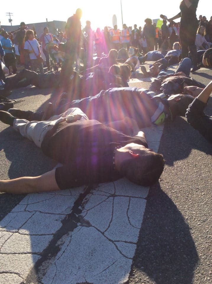 Protestors laid in the streets in Pasco, Washington. (Anna King/Facebook)