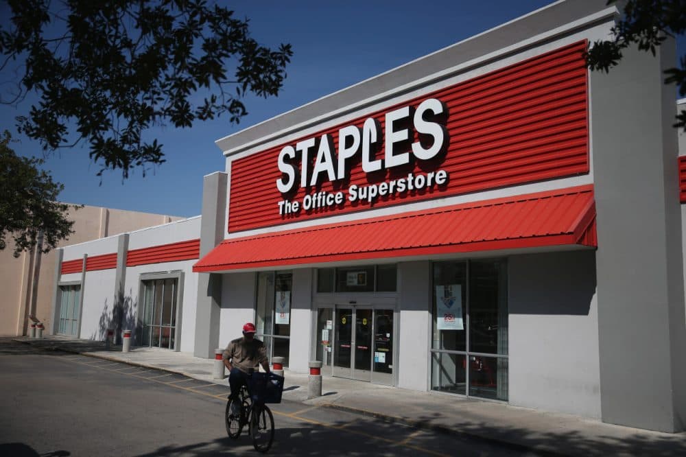 Staples and Office Depot have ended their planned $6 billion merger. (Joe Raedle/Getty Images)
