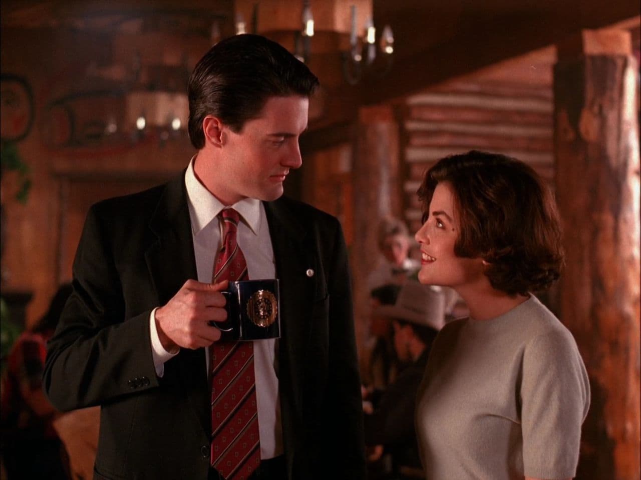 Kyle MacLachlan and Sherilyn Fenn in "Twin Peaks." (Courtesy)