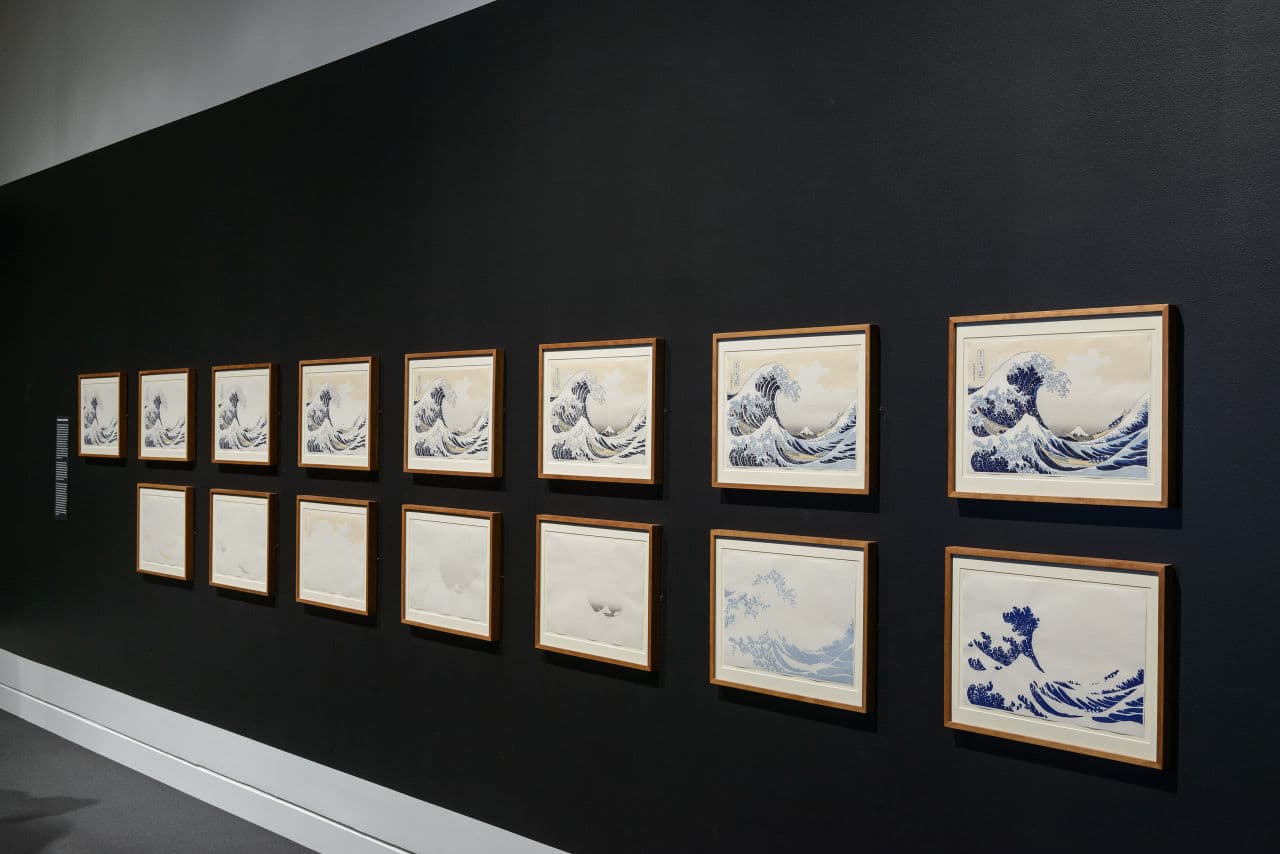 Emojis, Lichtenstein and Legos — Hokusai's iconic 'Great Wave' lives on at  the MFA