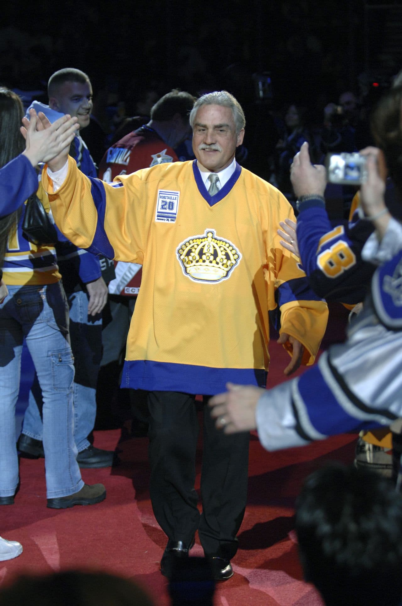 Vachon serving as a Los Angeles Kings royal ambassador in 2007. (Noah Graham/Getty Images)