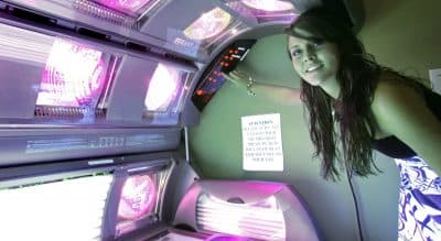 No Such Thing As A ‘Healthy Glow’: The Case Against Letting Kids Use Tanning Beds