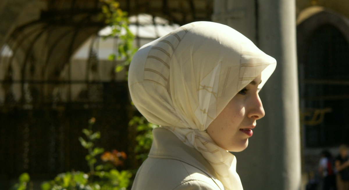 Strangers: Fear Fills The Space Between A White Man And A Muslim Woman