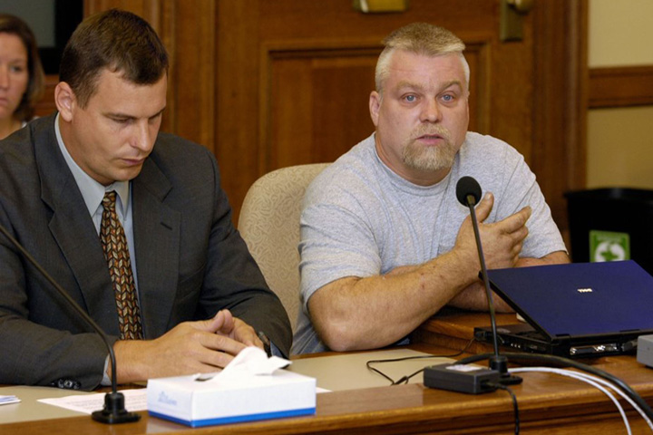 This image released by Netflix shows Steven Avery, right, in the Netflix original documentary series "Making A Murderer." An online petition has collected hundreds of thousands of digital signatures seeking a pardon for a pair of convicted killers-turned-social media sensations based on the Netflix documentary series that cast doubt on the legal process. (Netflix via AP)