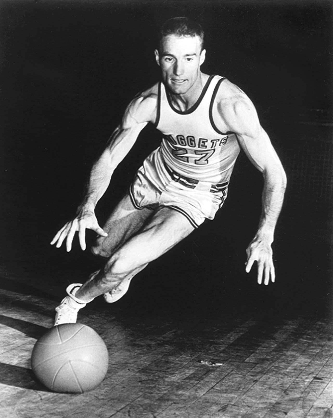 Kenny Sailors: The Long-Forgotten Inventor Of Basketball's Jump